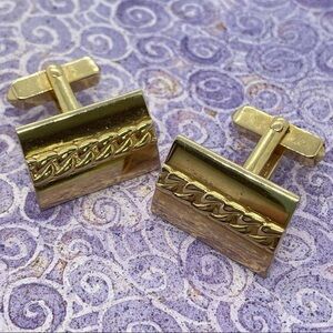 SWANK Gold Cuff Links